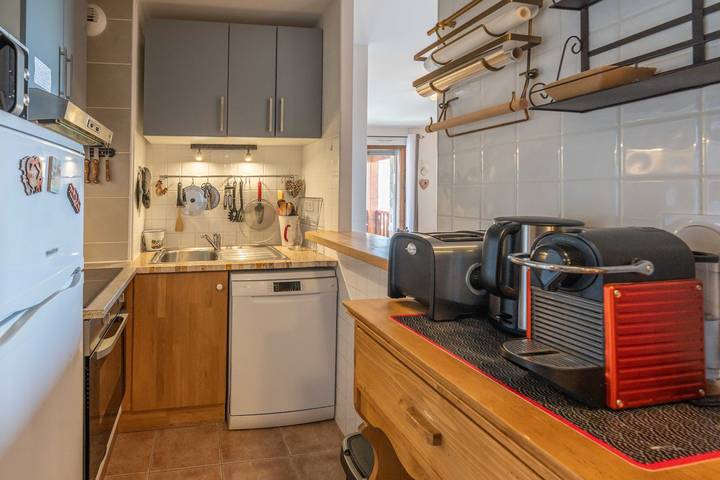 Apartamento entero, Apartamento «Le Madres» con vistas al lago y terraza privada in Les Angles, Parque Natural Regional de los Pirineos Catalanes