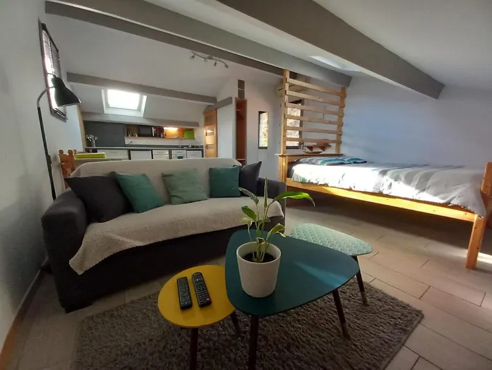 Apartamento de vacaciones para 5 personas, con jardín y vistas - 1