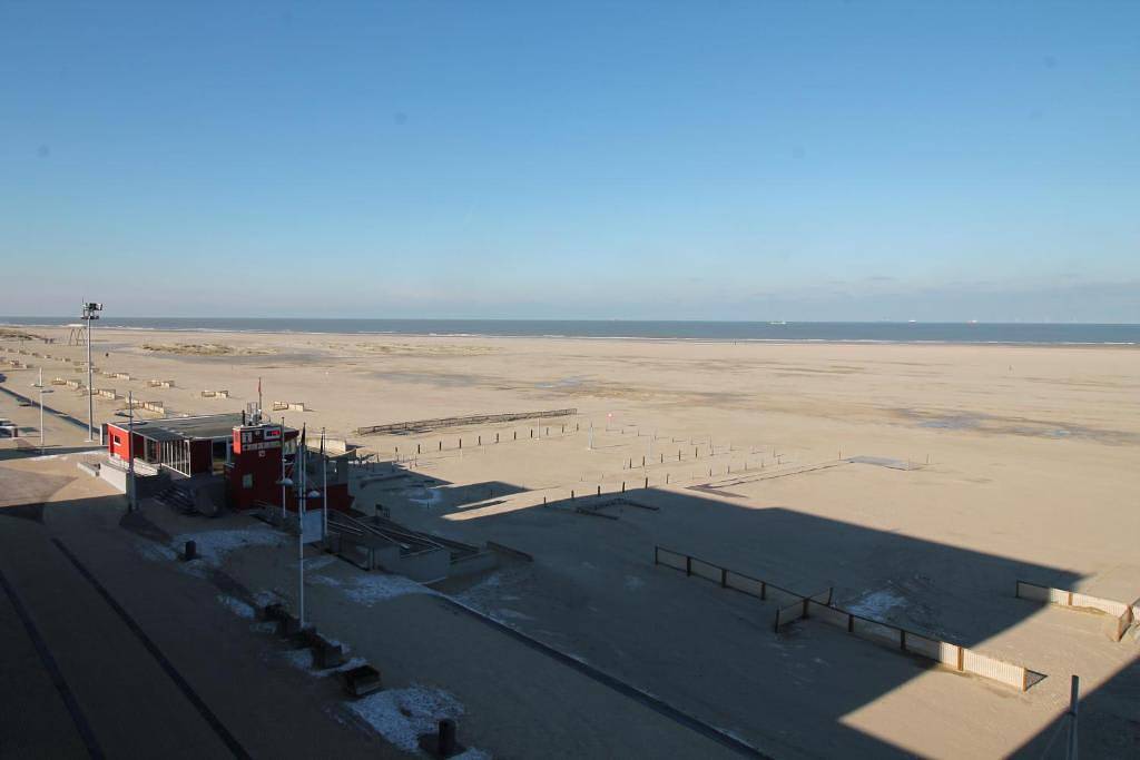 Ganzes Studio, Modern Beachfront Apartment in Zeebrugge in Brügge, Belgische Küste