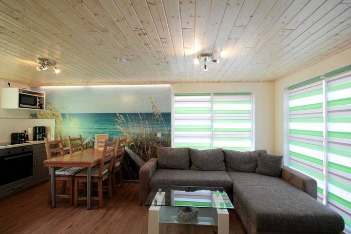 Bungalow für 4 Personen, mit Terrasse in Binz - 2