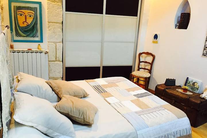 Gîte pour 6 personnes, avec terrasse dans Arenes De Nimes - 3