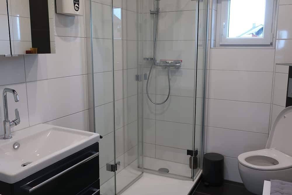 Ganze Wohnung, Moderne Fewo im schönen Mittelhessen zw. Gießen, Wetzlar und Marburg mit 65 m2. in Heuchelheim, Lahntal