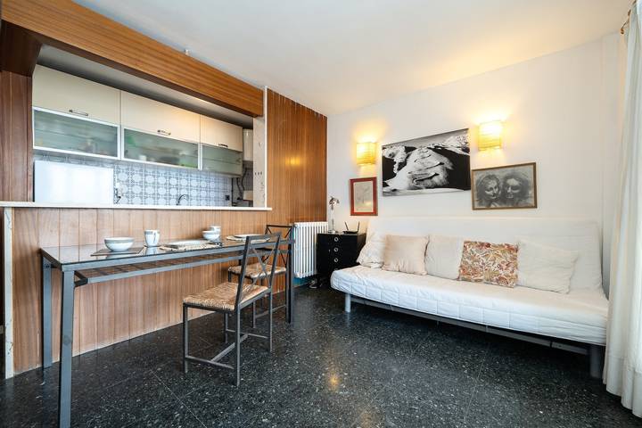 Apartamento entero, Apartamento 'Apart db' con vistas al mar y terraza in Cala dels Capellans (Salou), Salou
