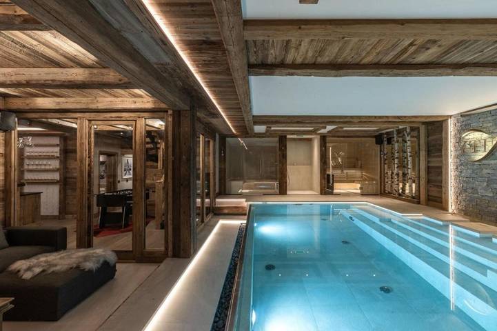 Gîte pour 10 personnes, avec sauna et piscine ainsi que balcon et jacuzzi dans Les Bossons - 3