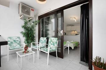 Apartment for 2 People in Playa de las Vistas, Arona, Photo 1