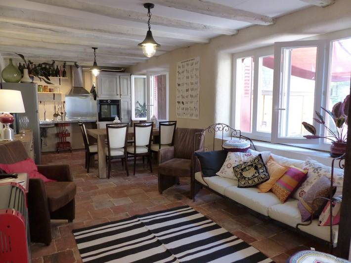 Gîte pour 6 personnes, avec jardin et terrasse à Vicq