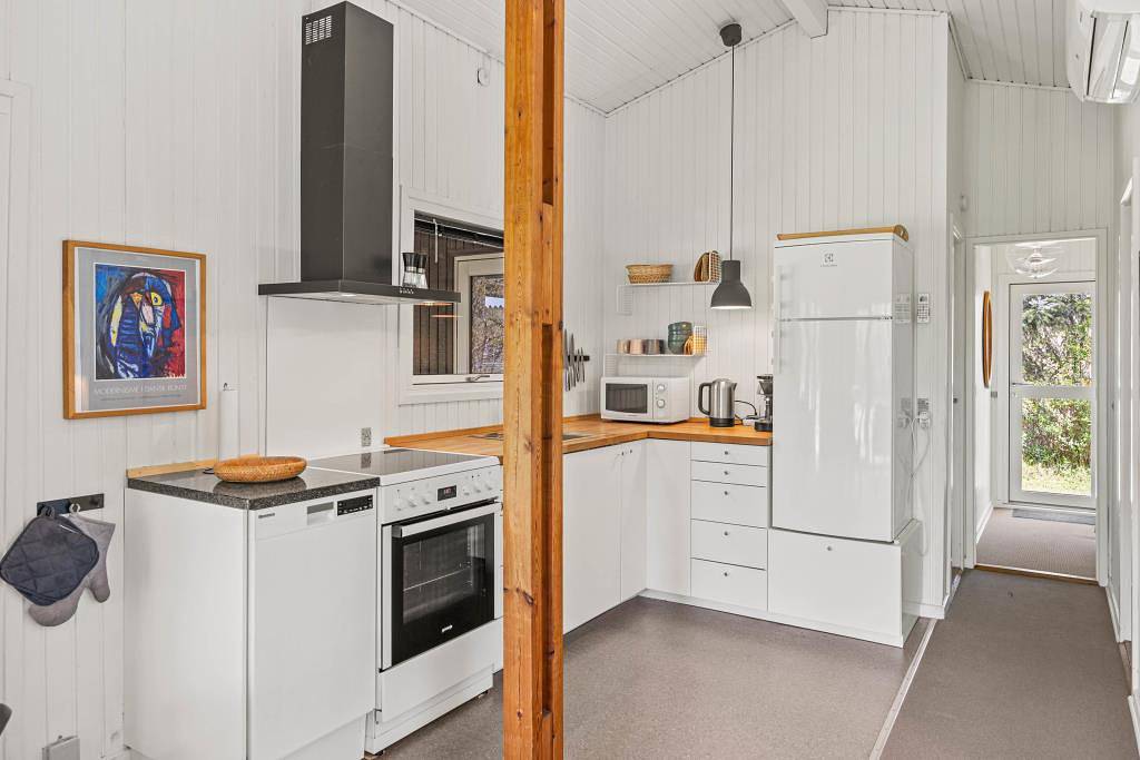 Inviting holiday home for 5 people in peaceful Houstrup location in Nørre Nebel, Varde Region