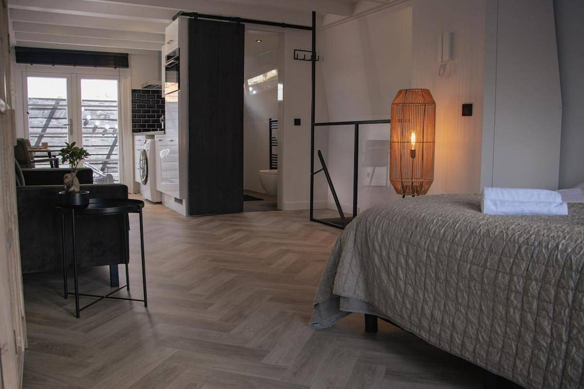 Geheel appartement, Loft 15 in Alkmaar, Nederlandse Noordzeekust