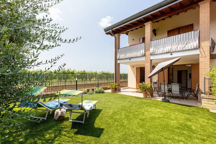Location de vacances pour 6 personnes, avec Jardin