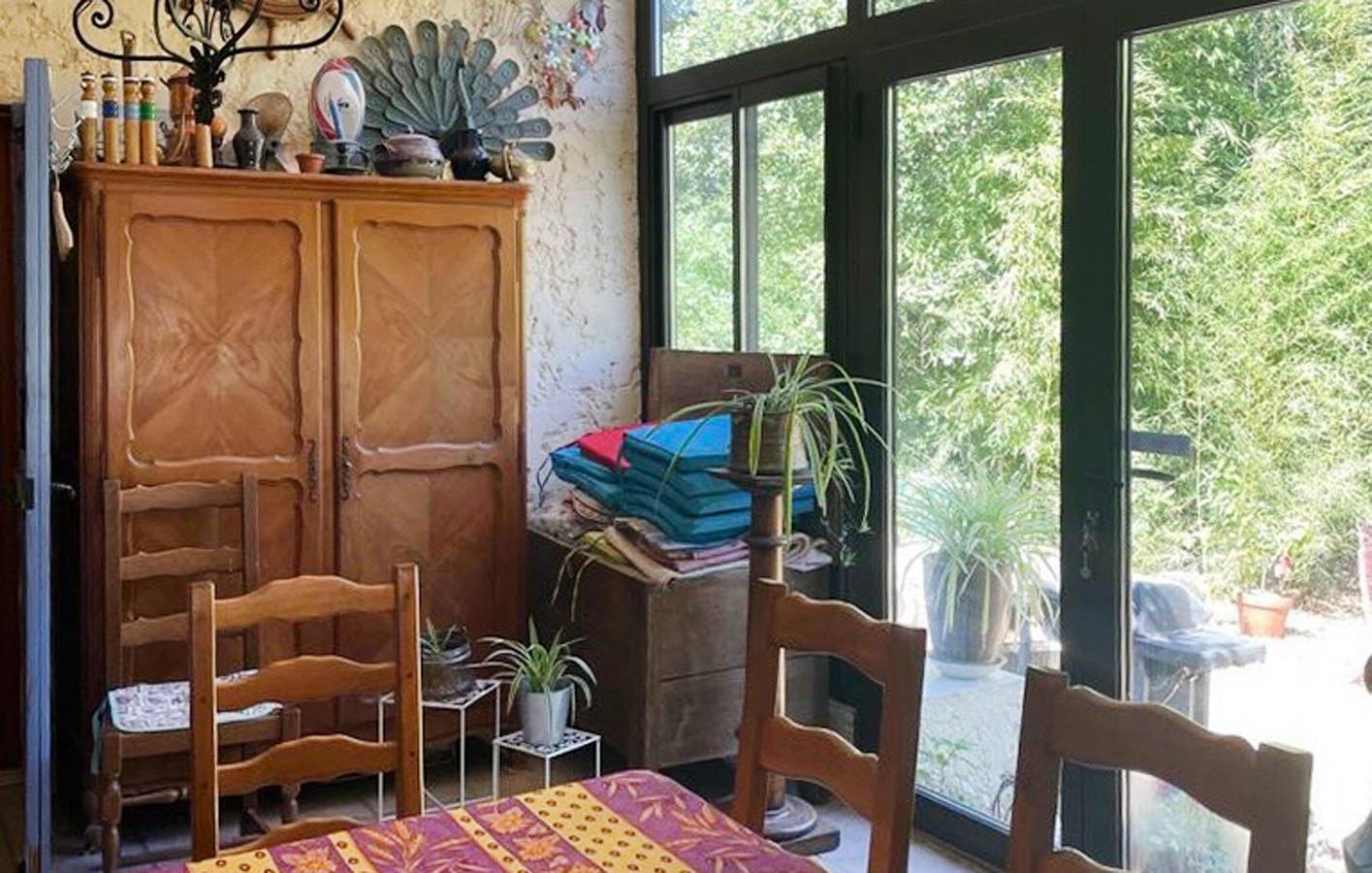 Charmant appartement 1 chambre avec piscine, parking et lave-linge : l'escapade idéale ! in Gonfaron, Région de Brignoles