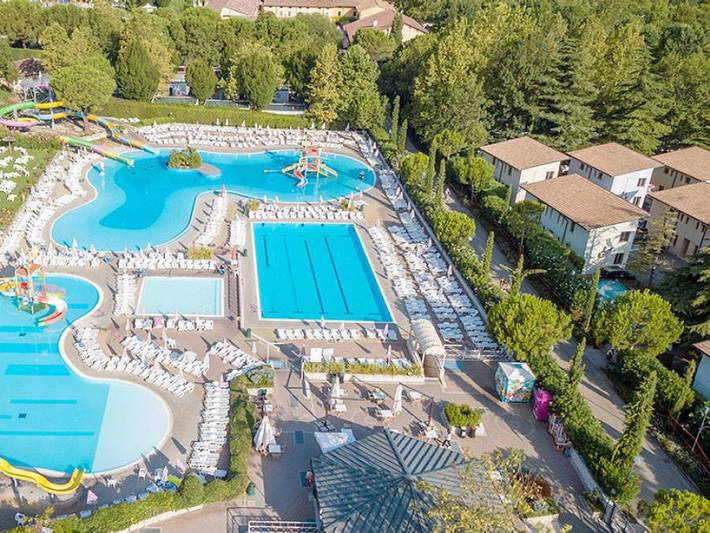 Bungalow für 6 Personen, mit Kinderpool in Peschiera del Garda - 3