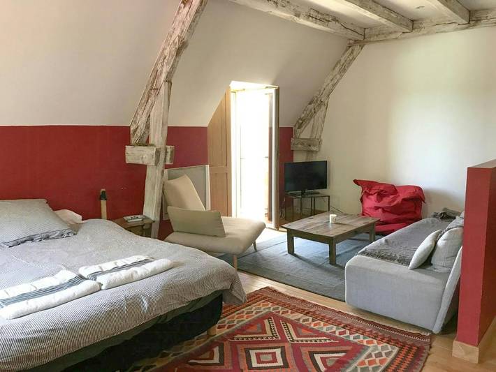 Location de vacances pour 8 personnes, avec piscine et terrasse à Tursac - 3