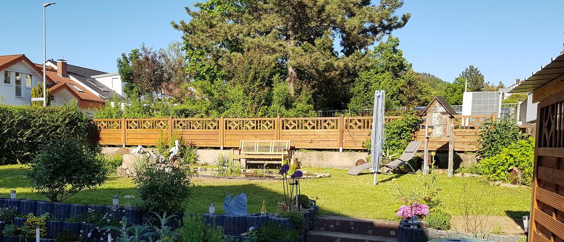 Ganze Wohnung, Fewo Am Tiefen Weg - Gemütliche Ferienwohnung (85qm) mit großem Balkon in Karlstadt, Fränkisches Weinland