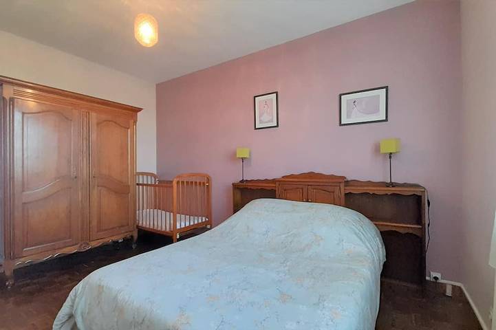 Location de vacances pour 10 personnes, avec piscine ainsi que terrasse et jardin, animaux acceptés à Saint-Pierre-d'Amilly - 3