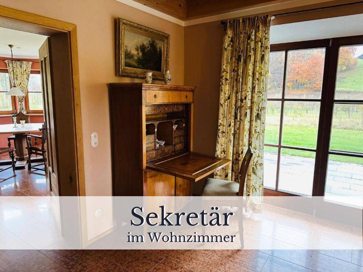 Villa Seeberg - by "Schloss Gessenberg" luxurious vacation home with lake and mountain views, suitable for families and friends in Petting, Rupertiwinkel