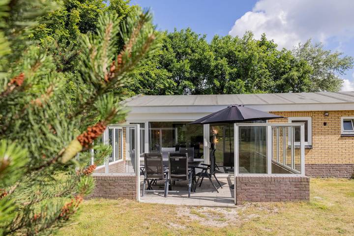 Bungalow für 6 Personen, mit Terrasse und Garten auf Ameland - 2