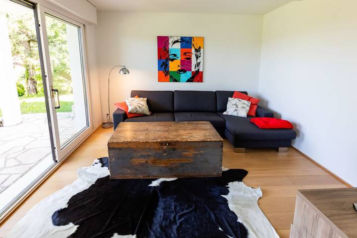 Villa pour 8 personnes, avec jardin ainsi que piscine et terrasse sur le Lac d'Annecy - 3