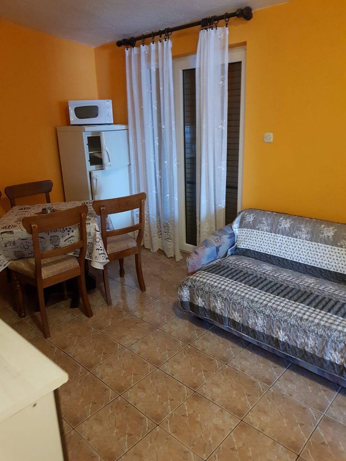 Ganze Ferienwohnung, Ferienwohnung für 4 Personen ca. 40 m² in Karlobag, Adriaküste Kroatien (Kvarner Bucht) in Karlobag, Naturpark Velebit