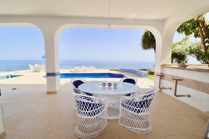 Chalet para 8 personas, con piscina para niños además de jardín y jacuzzi en Provincia de Granada - 3