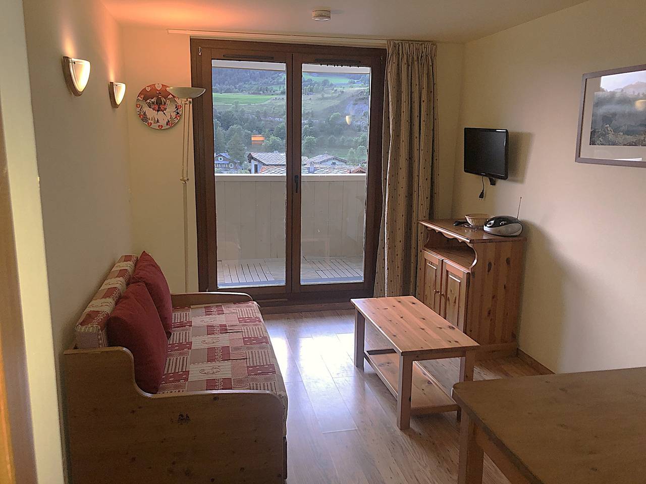 Geheel appartement, Appartement in Val Cenis vlakbij de rivier Arc in Bramans, Saint-Jean-de-Maurienne regio