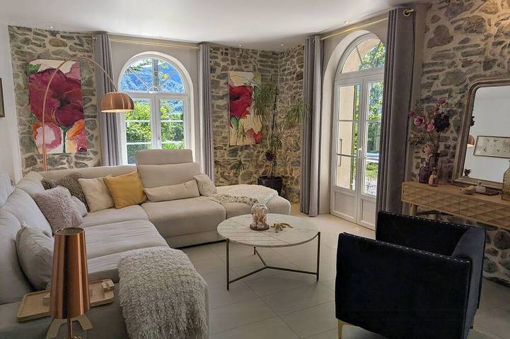 Location de vacances pour 11 personnes, avec piscine et jardin à La Saulce - 4