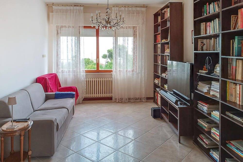 Entire apartment, Gorgeous apartment in Montesilvano in Montesilvano, Adriatic Coast Abruzzo