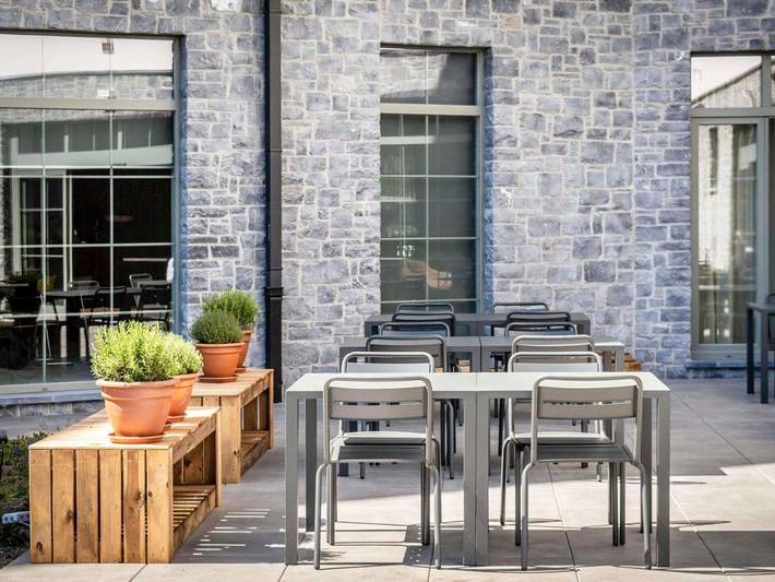 Hôtel pour 4 personnes, avec jardin ainsi que piscine et vue, animaux acceptés dans Grottes de Han - 4