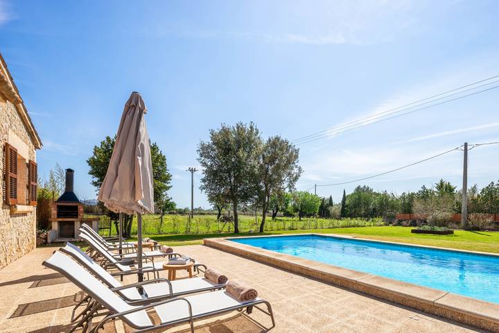 Villa Can Canavaret by Sunvillas Mallorca in Pollença, Mallorcas Küste