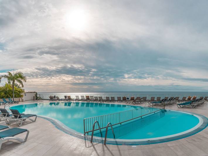 Apartamento de vacaciones para 3 personas, con piscina y jardín - 1