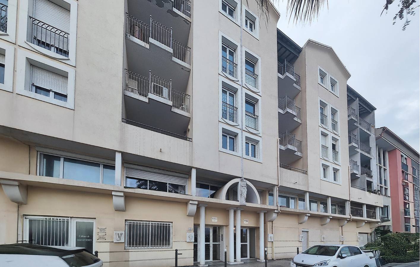 Entire holiday apartment, Cozy Apartment near Sète Town Centre, WiFi, Washer, Sea View in Sete, Côte d'Améthyste