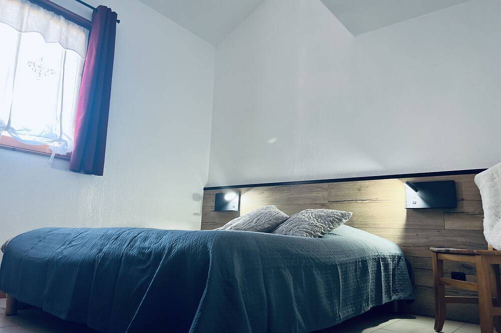 Le Chalet by Sophie Chalet of 55m2 Superdevoluy with exterior and parking  in Saint-Étienne-en-Dévoluy, Le Dévoluy