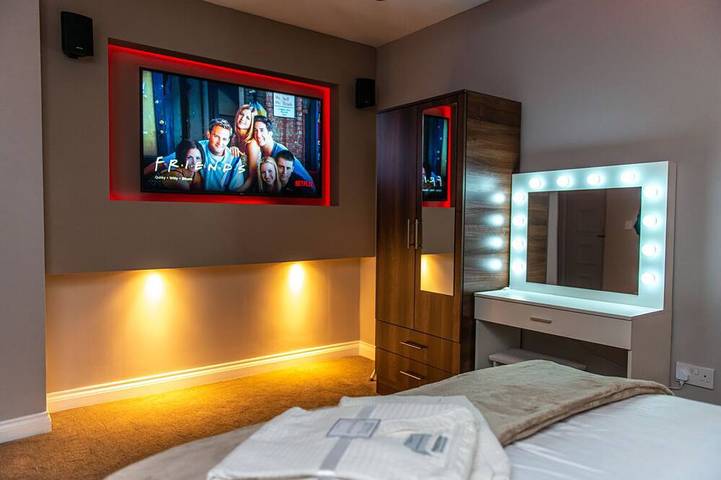 Ganze Wohnung, Apartment-Deluxe-Eigenes Badezimmer-Jacuzzi in Bradford, Westliches Yorkshire