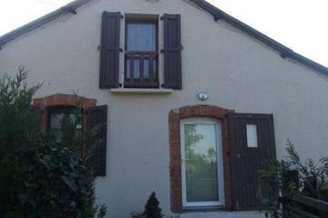 Agriturismo pour 2 personnes, avec piscine et jardin à Saignes