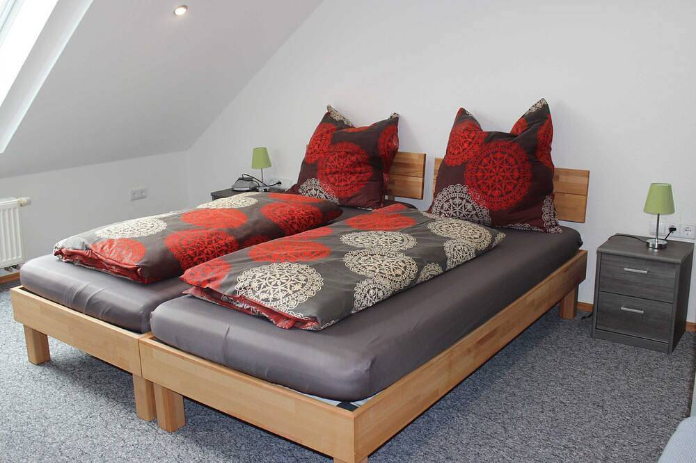 Ganze Wohnung, Ferienwohnung Toskana - Ferienwohnung Christin in Litzendorf, Landkreis Bamberg