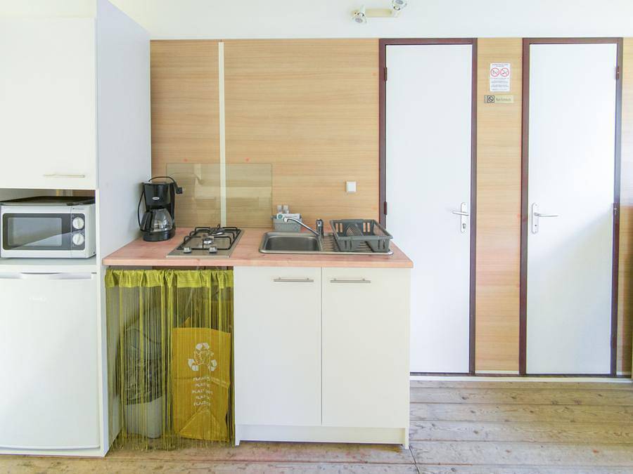 Camping les Templiers - Bungalow toilé 4 personnes - 2 chambres in Roquebillière, Région de Nice