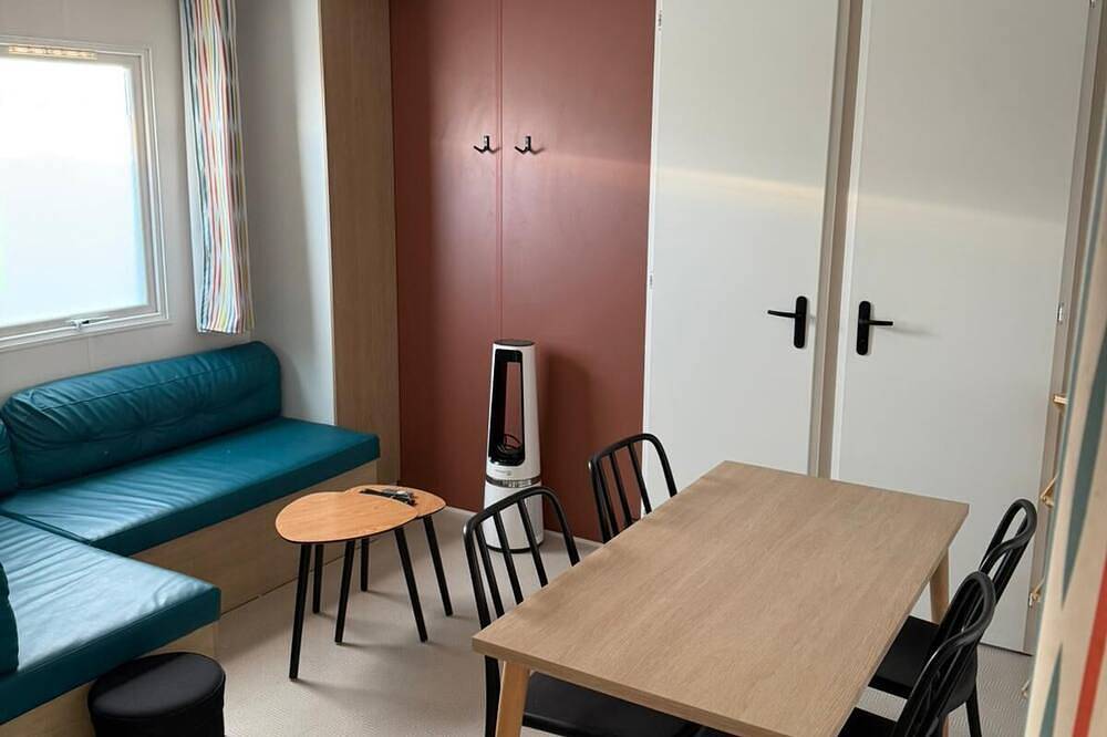 Mobil-Home neuf à 2 kms St Gilles Croix de Vie Le Fenouiller 4 pers 2 chambres in Le Fenouiller, Vallée de la Loire