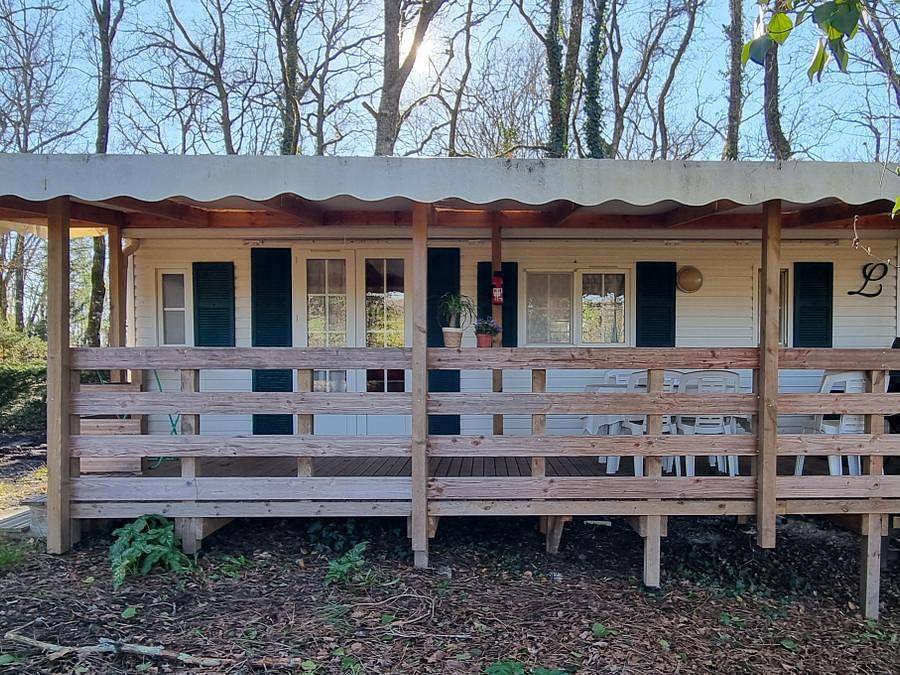 Camping La Garenne - Mobilheim 4 personen - 73 Résidence la corbeille d'argent Überdachte Terrasse, Klimaanlage + Geschirrspüler 1/4 Pers. in Peyrignac, Périgord Noir