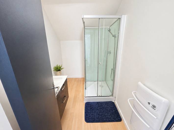 Ganze Wohnung, Camping des Bains — Appartement 3 - 2 slaapkamers in Saint-Honoré-les-Bains, Naturpark Morvan
