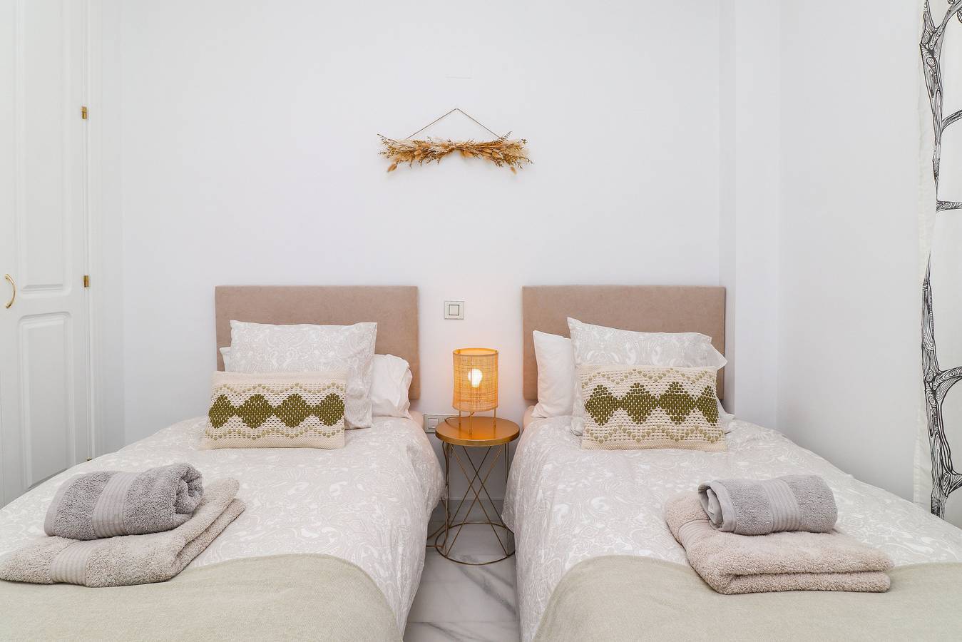 Los Naranjos Marbella townhouse in Nueva Andalucia Golf Valley, Marbella