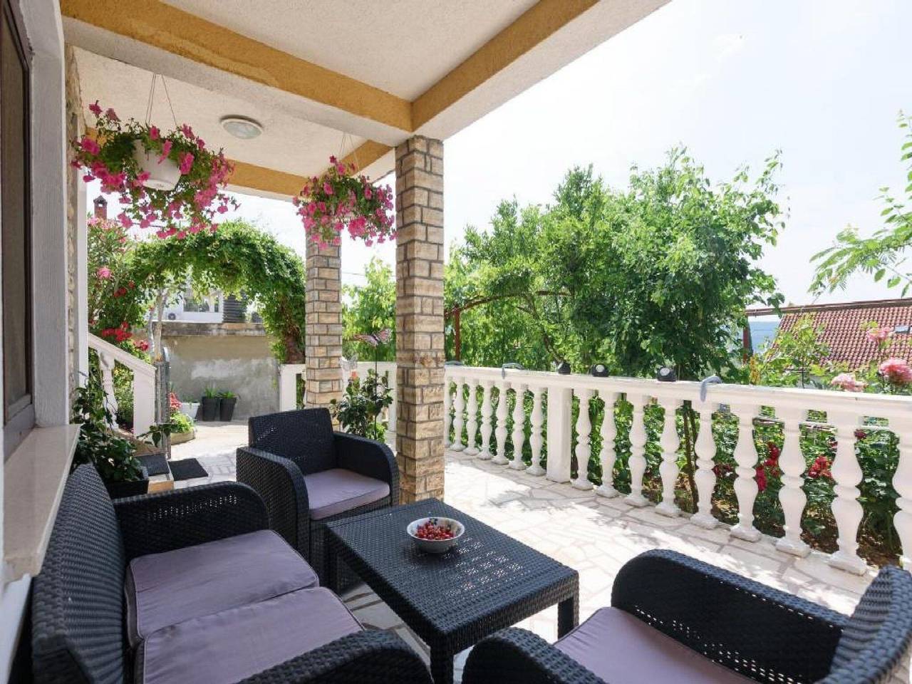 Ganze Wohnung, Apartments Milic - Twin Room 1 in Donji Karin, Zadar