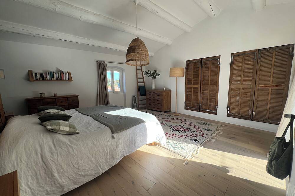 Charming village house with garden in Rognes, Aix-en-Provence und Umgebung