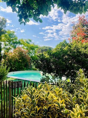 Location de vacances pour 6 personnes, avec jardin ainsi que piscine et vue, animaux acceptés à Villardonnel