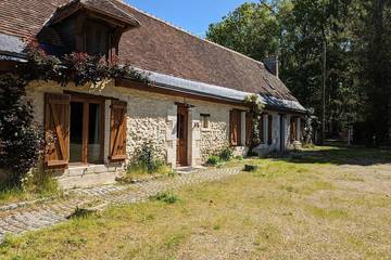 Gîte pour 12 personnes, avec terrasse et jardin, animaux acceptés à Rillé
