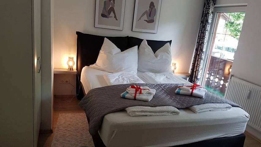 Ferienwohnung für 4 Personen, mit Balkon und Terrasse in Feld am See