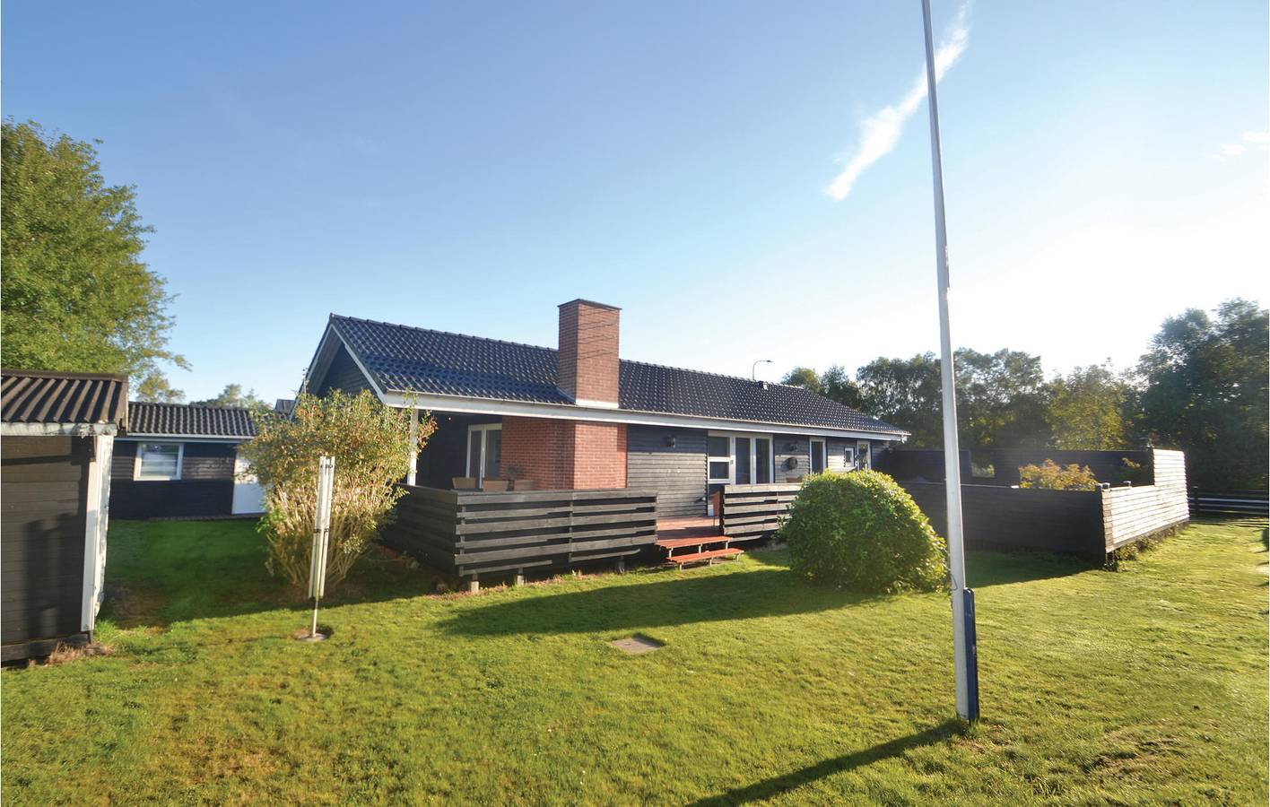 Feriehus for 6 personer med terrasse in Grenå Strand, Grenaa