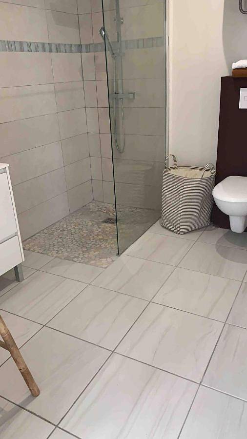 Gîte pour 4 personnes, avec vue et jardin dans Marina du Marin - 3