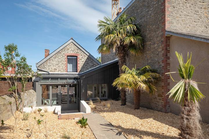 Ferienhaus für 4 Personen, mit Terrasse und Garten