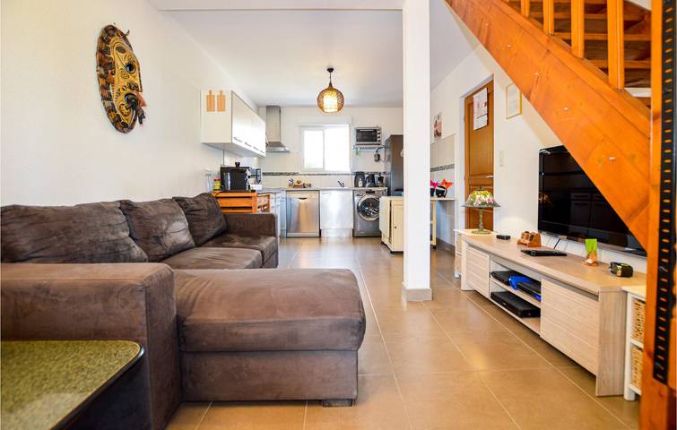 Location de vacances pour 6 personnes, avec piscine ainsi que terrasse et jardin à Cervione - 4