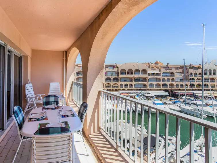 Appartement entier, 1 Pièce 4 Personnes in Hyeres, Parc national de Port-Cros