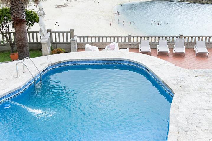 Chalet para 14 personas, con piscina además de jardín y vistas en Morrazo - 2